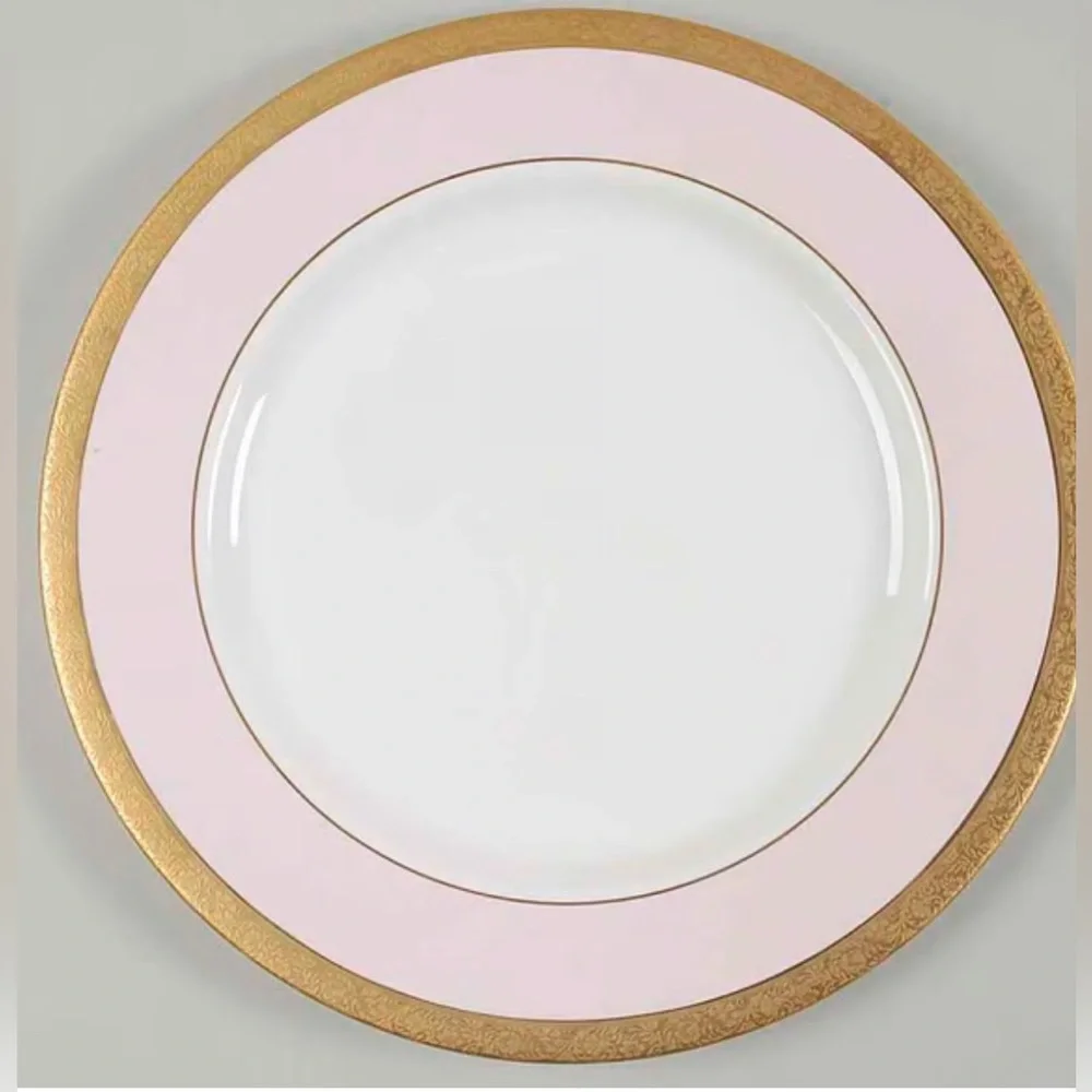 6pc Mary Kay Dinner Set - 40th Year Mary Kay Gold, Barbie Pink, and White. - Picture 4 of 13